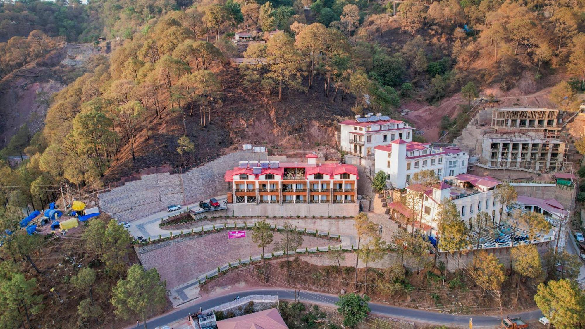 The Sanawar Heights I Kasauli I New Property 外观 照片
