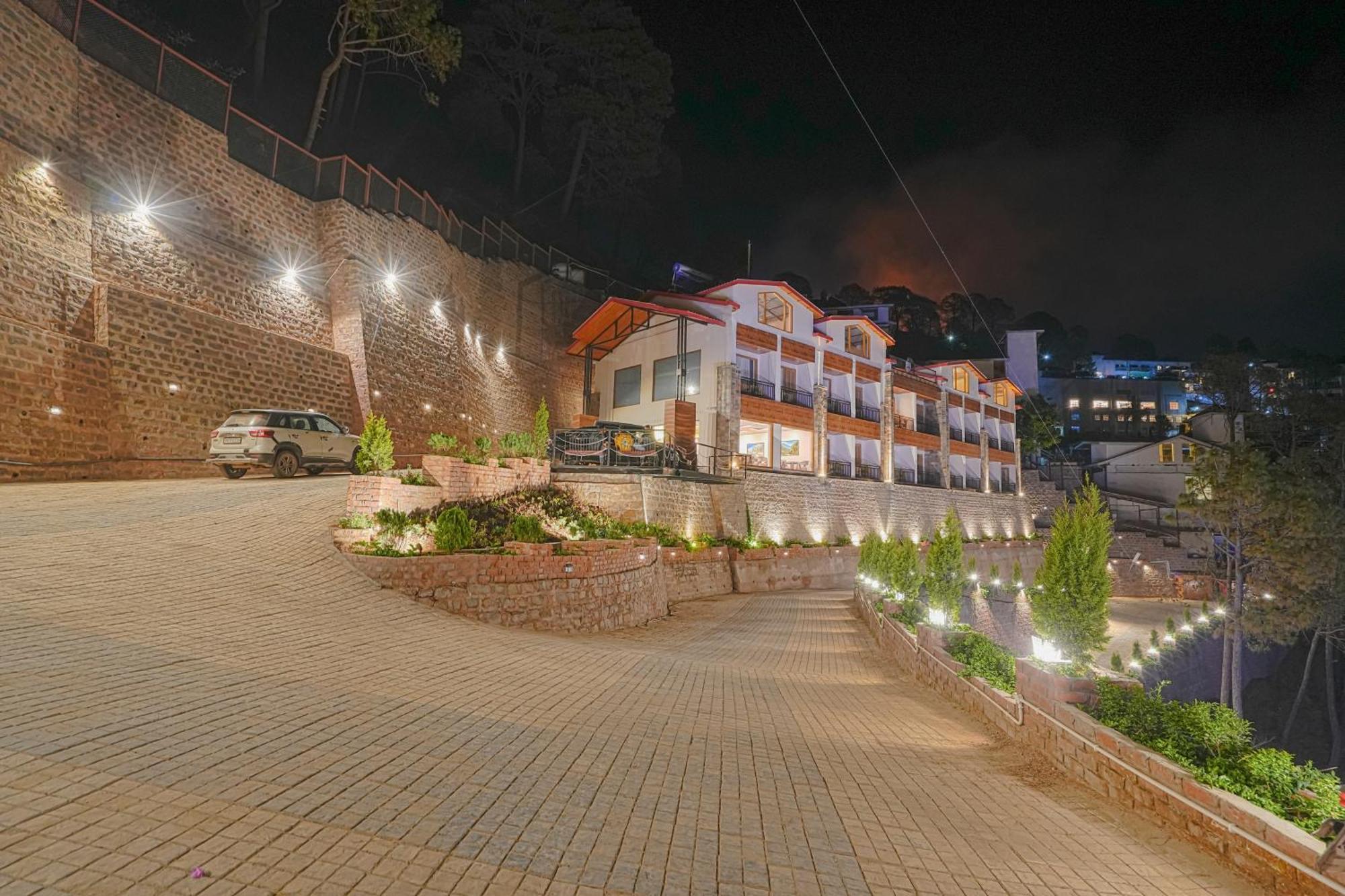 The Sanawar Heights I Kasauli I New Property 外观 照片