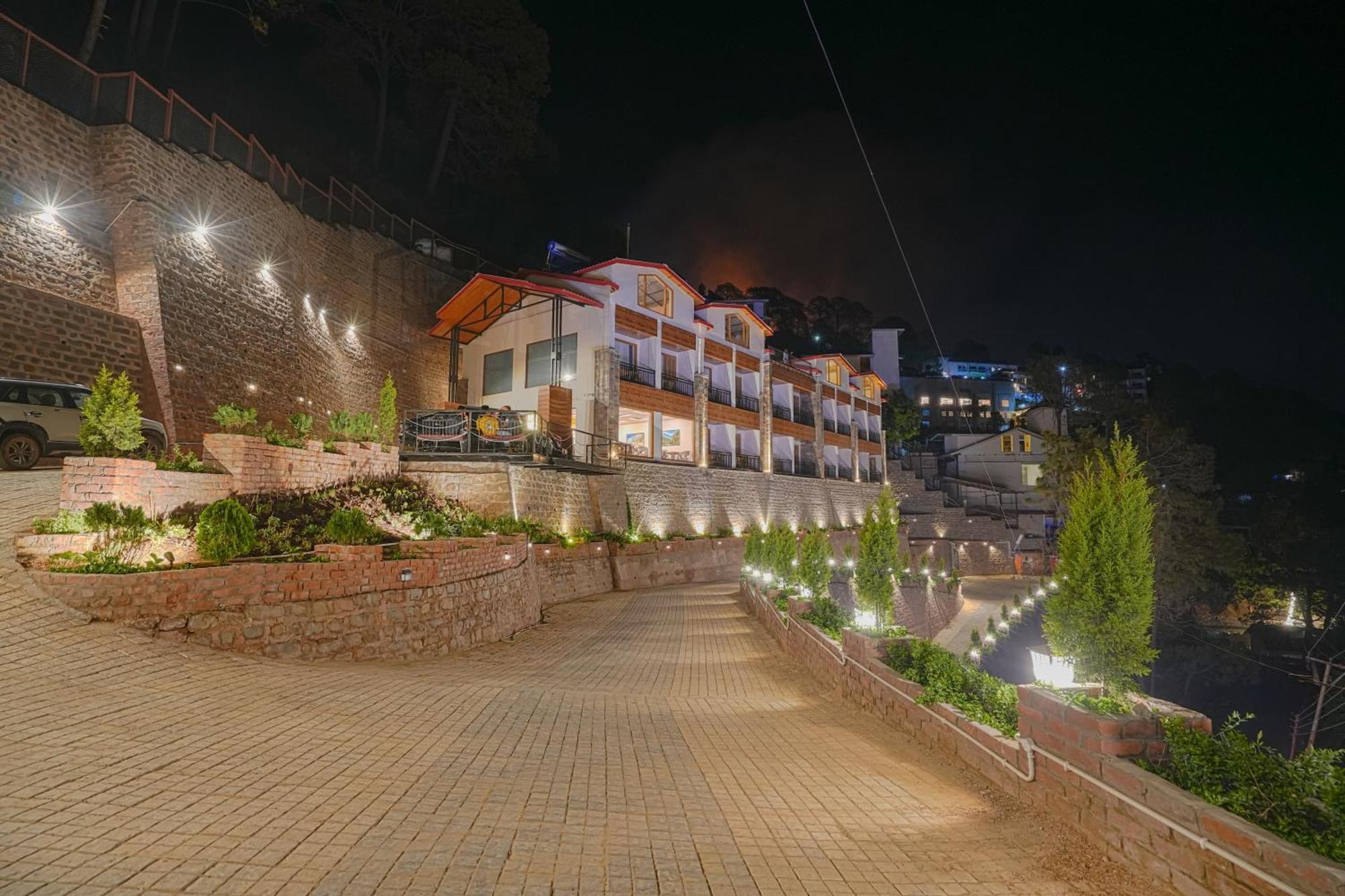 The Sanawar Heights I Kasauli I New Property 外观 照片